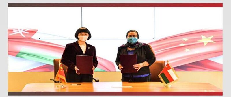 الأولوية للجالية الصينية: السلطنة تستقبل دفعة من لقاح سينوفاك