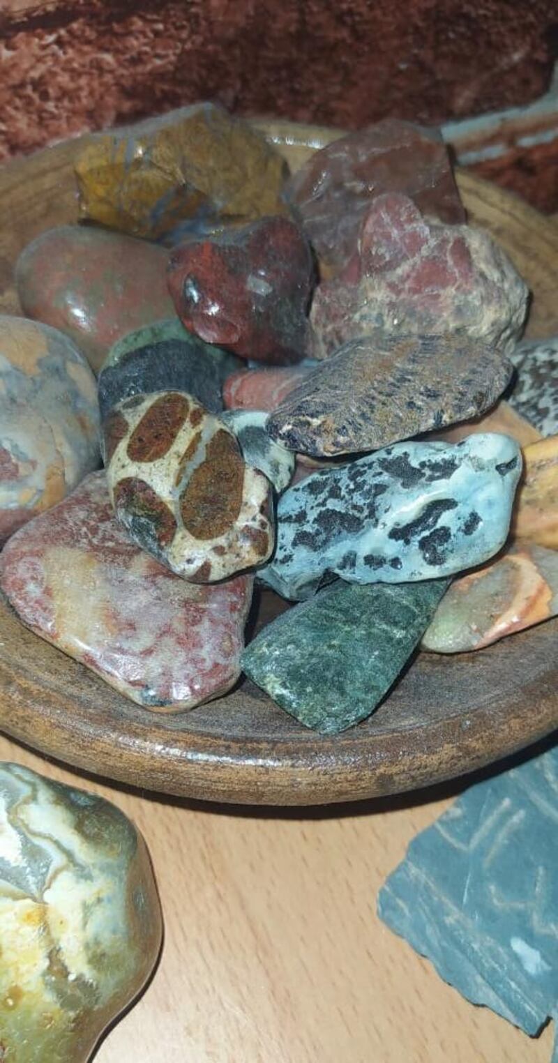 مغامر عماني لُقّب بصائد النيازك يتحدث عن تجربته في البحث عنها