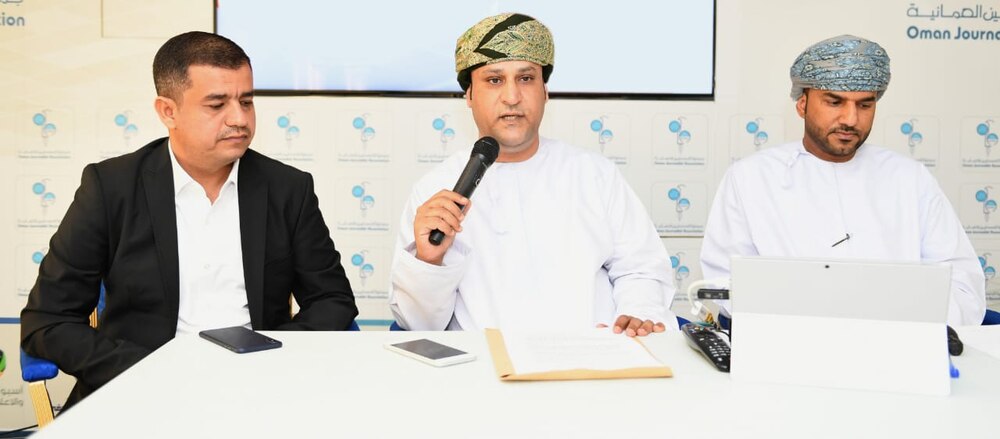 تدريب صحفيين عمانيين على ” صحافة الموبايل “