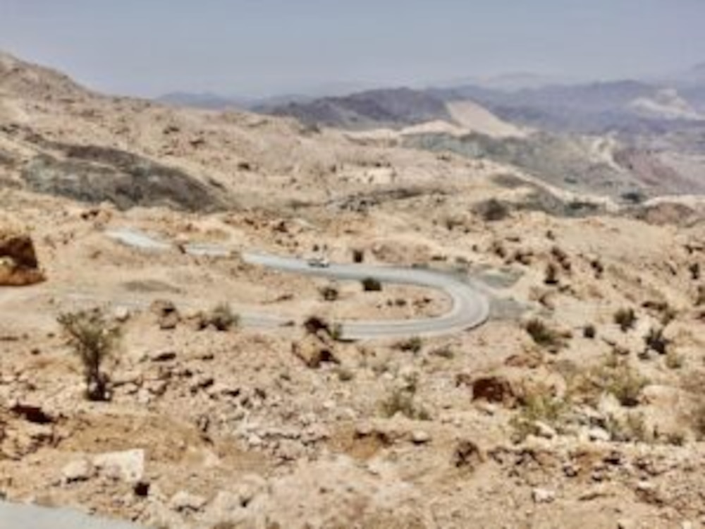 بالصور: زيارة ميدانية لوزير النقل