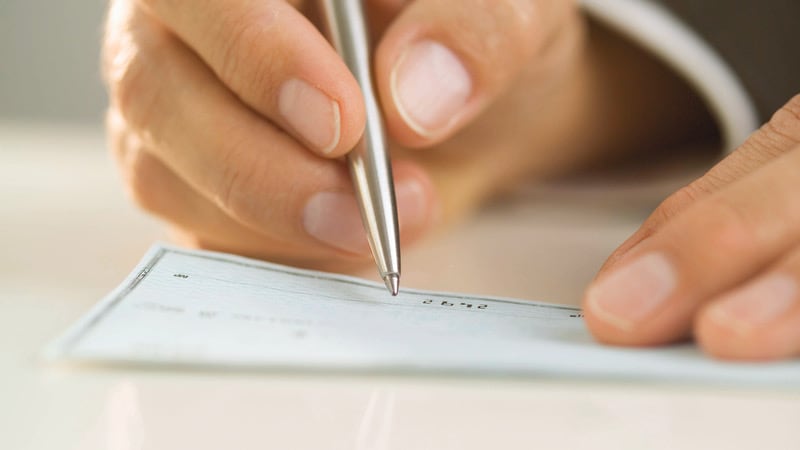 بعد “تبسيط الإجراءات”؛ ما الأحكام المتعلقة بجرائم الشيكات ومواعيدها في المحاكم؟