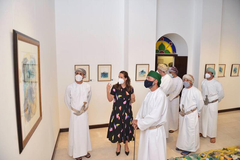 بالصور: سمو السيد ذي يزن يفتتح معرض صور