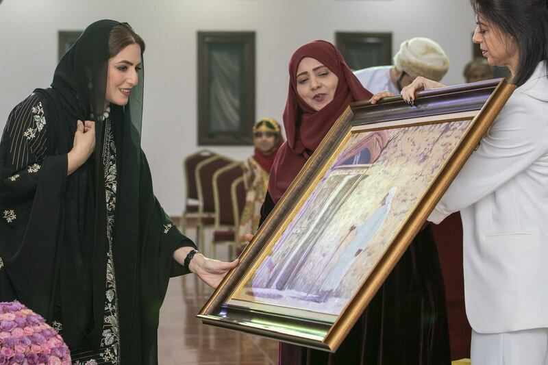 بالصور:السيدة الجليلة تزور دار الرعاية الاجتماعية