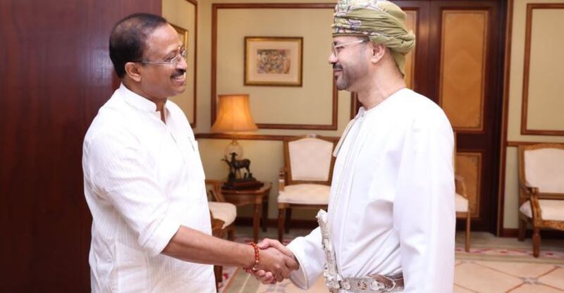 وزير الخارجية يستقبل نظيره الهندي