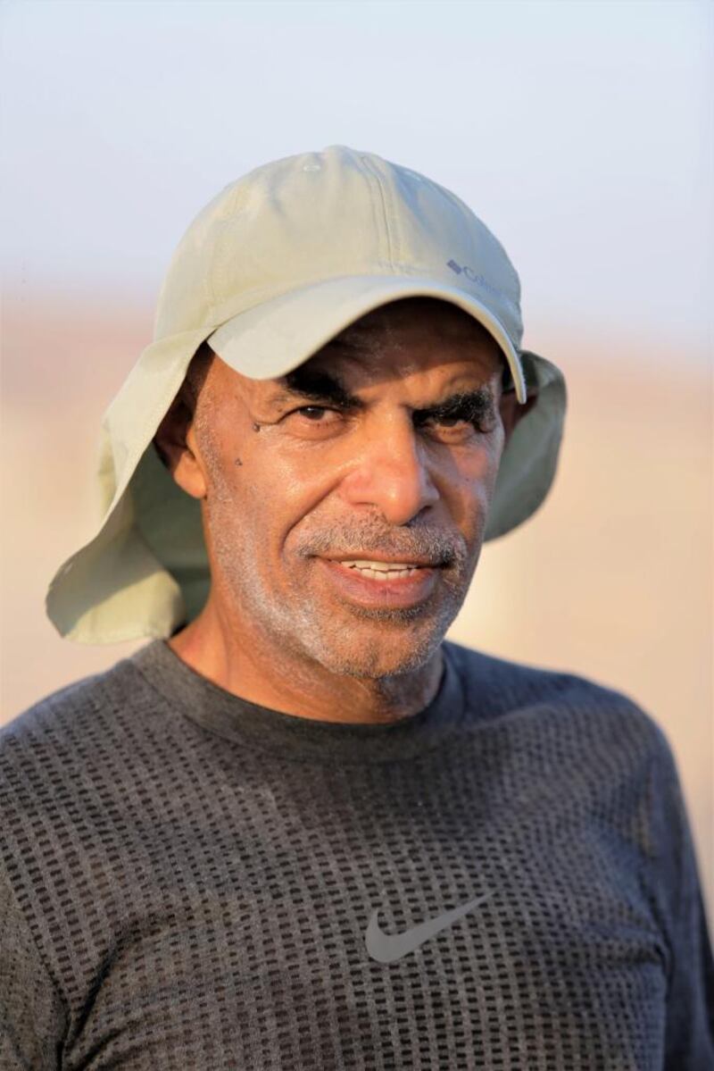 عمره يتجاوز الـ 60 ويجري نحو 600 كم؛ فما عذرك عن الرياضة؟