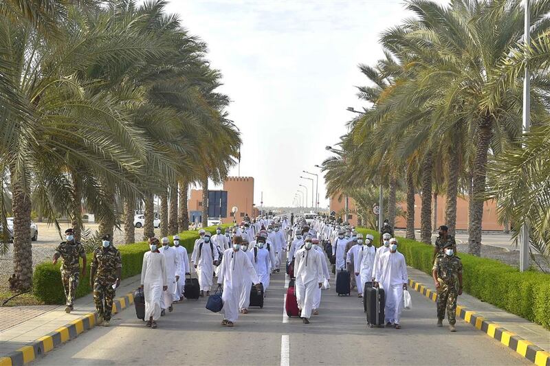 جنود مُستجدّون ينضمون للبحرية السلطانية العمانية