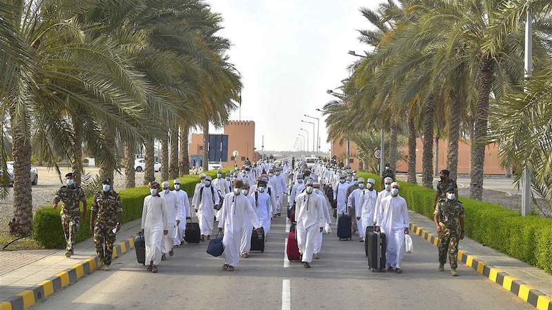 جنود مُستجدّون ينضمون للبحرية السلطانية العمانية