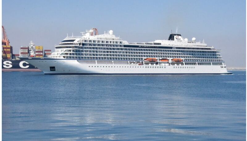 السياح يتوافدون إلى ظفار