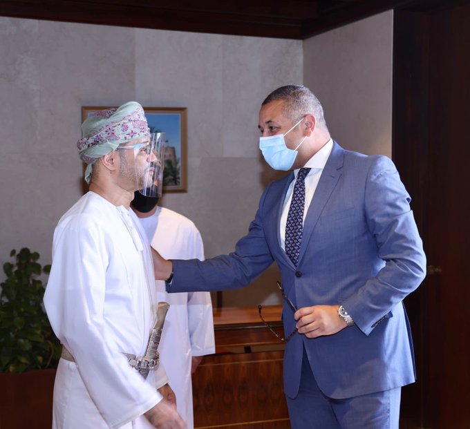 التقت جلالة السلطان مؤخرًا: من هي رئيسة وزراء بريطانيا الجديدة؟