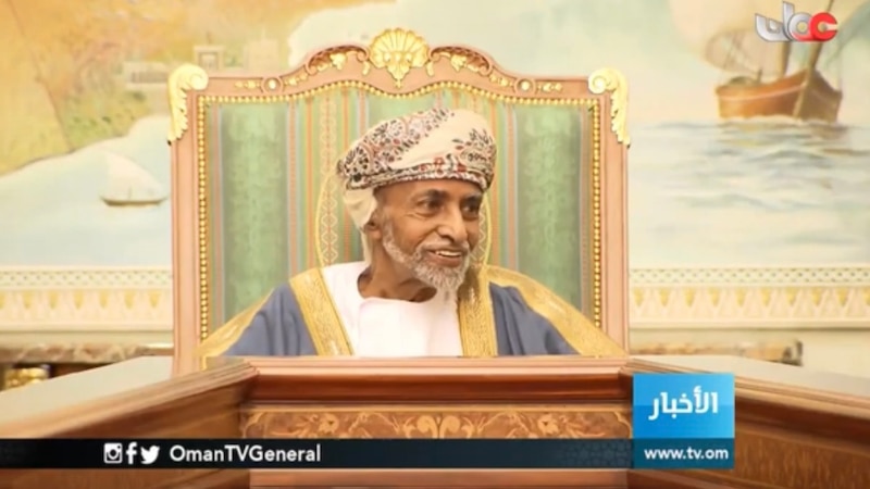 جلالة السلطان يستعرض عددًا من الموضوعات في اجتماع مجلس الوزراء