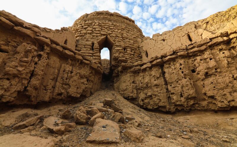 ماذا تعرف عن سور المشافرة في بركاء؟