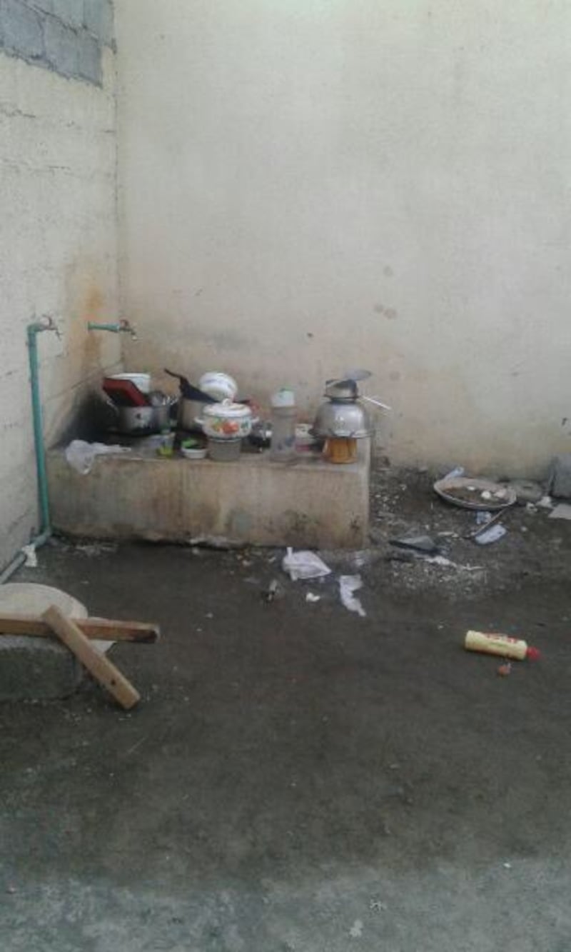 مواطنتان “بلا منزل”.. وتُناشدان المسؤولين وأهل الخير لمساعدتهما