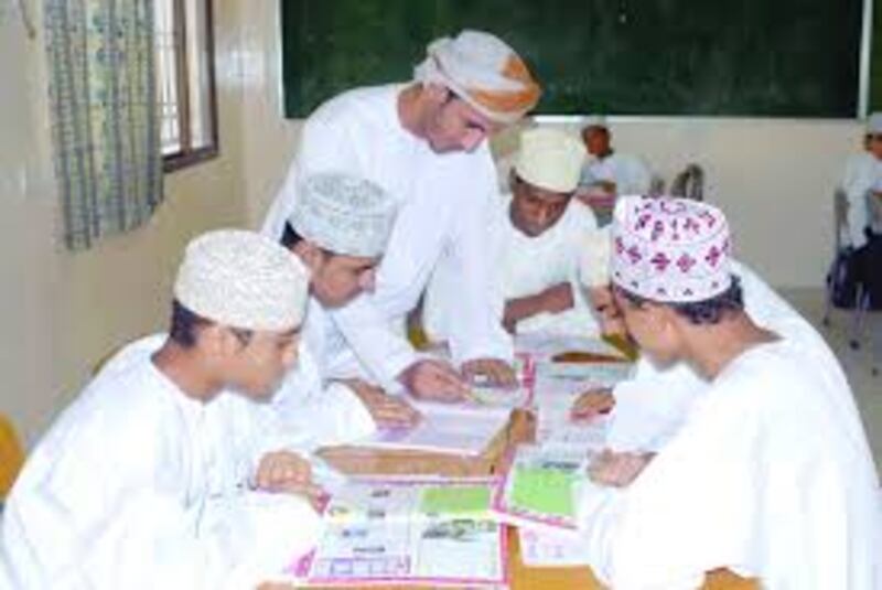 د.رجب العويسي يكتب: التعليم وتجسيد أولويات المرحلة الانتقالية في الخطة الدراسية