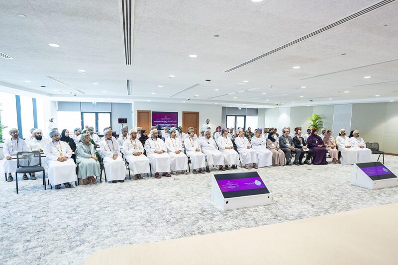 أكثر من 30 خريجًا من البرنامج الوطني لتطوير القيادات واستشراف المستقبل في الأكاديمية السُّلطانية للإدارة