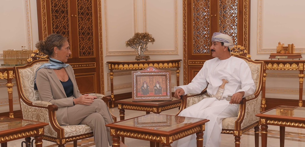 وزير المكتب السُّلطاني يستقبل 3 سفراء
