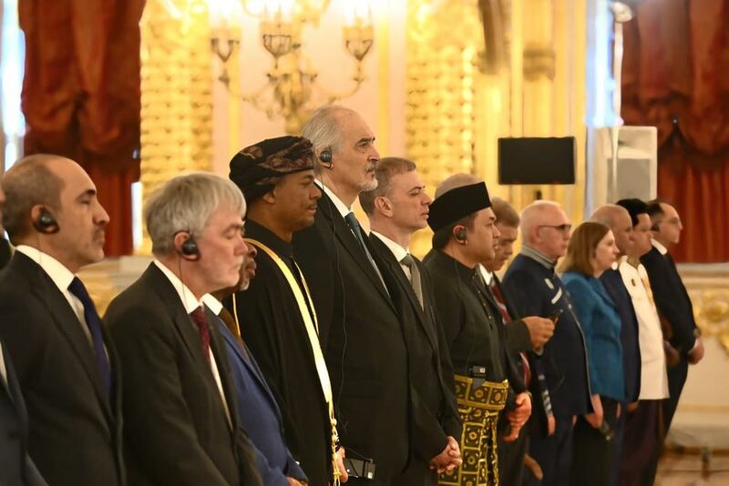 بوتين يستقبل السفير العماني