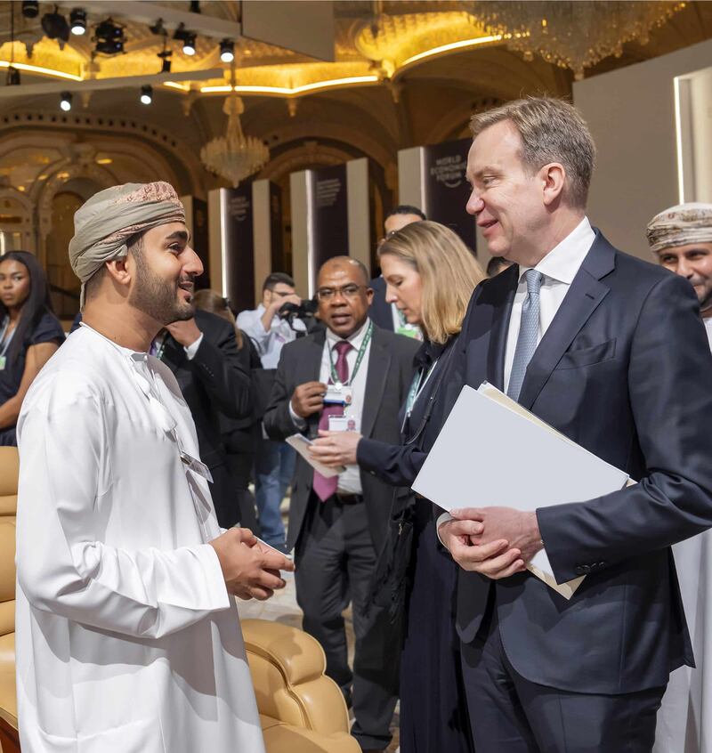 بالفيديو والصور: سمو السيد ذي يزن يشارك في منتدى الاقتصادي العالمي