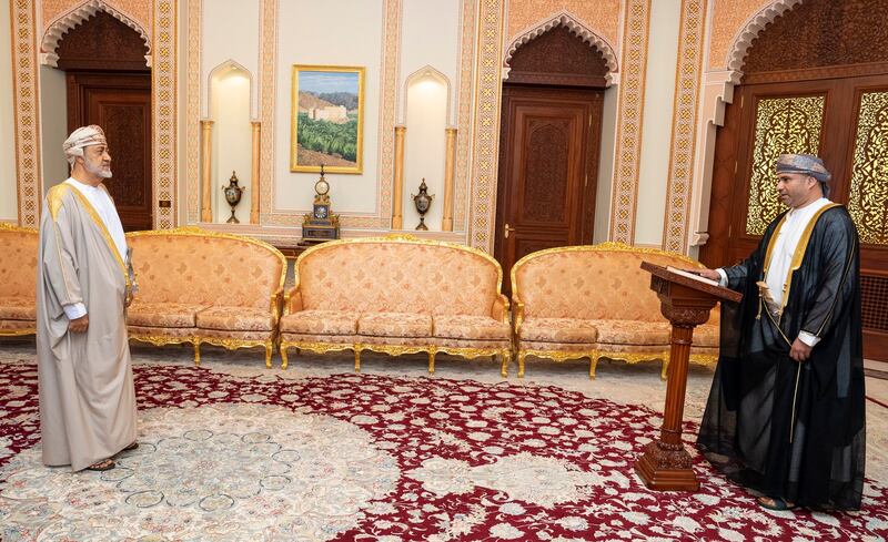 أمام المقام السامي: سفراء يؤدون قسم اليمين