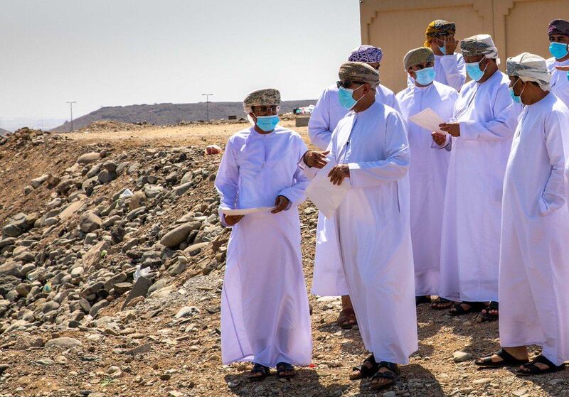 بالصور: وزير الإسكان في مدينة لوى الجديدة