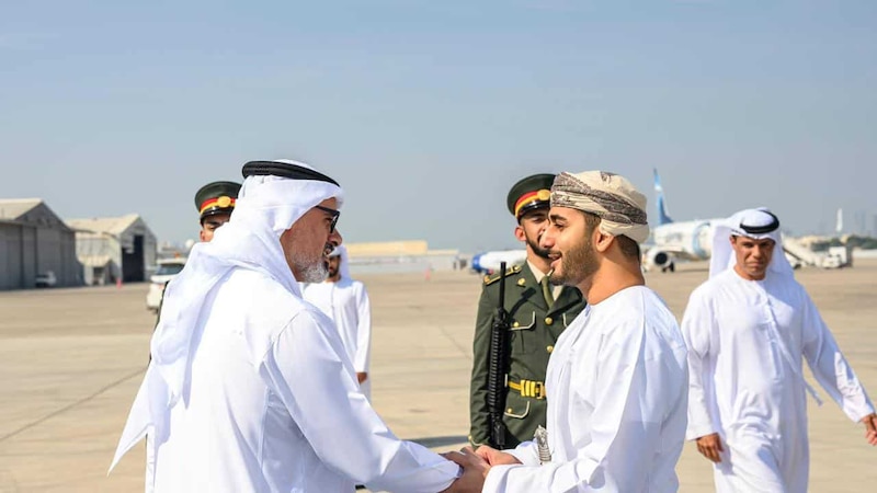 بالصور: سمو السيد ذي يزن يزور الإمارات