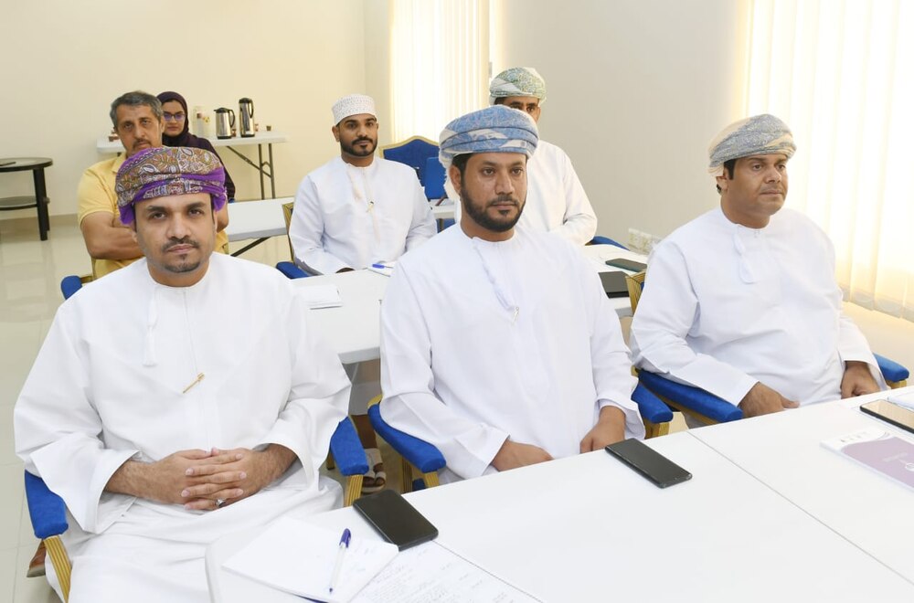 تدريب صحفيين عمانيين على ” صحافة الموبايل “