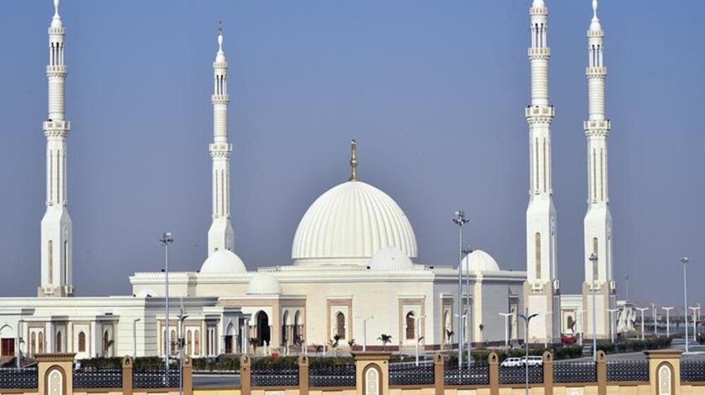 إليك معلومات عن الهدية التي قدمها الرئيس المصري لجلالة السلطان