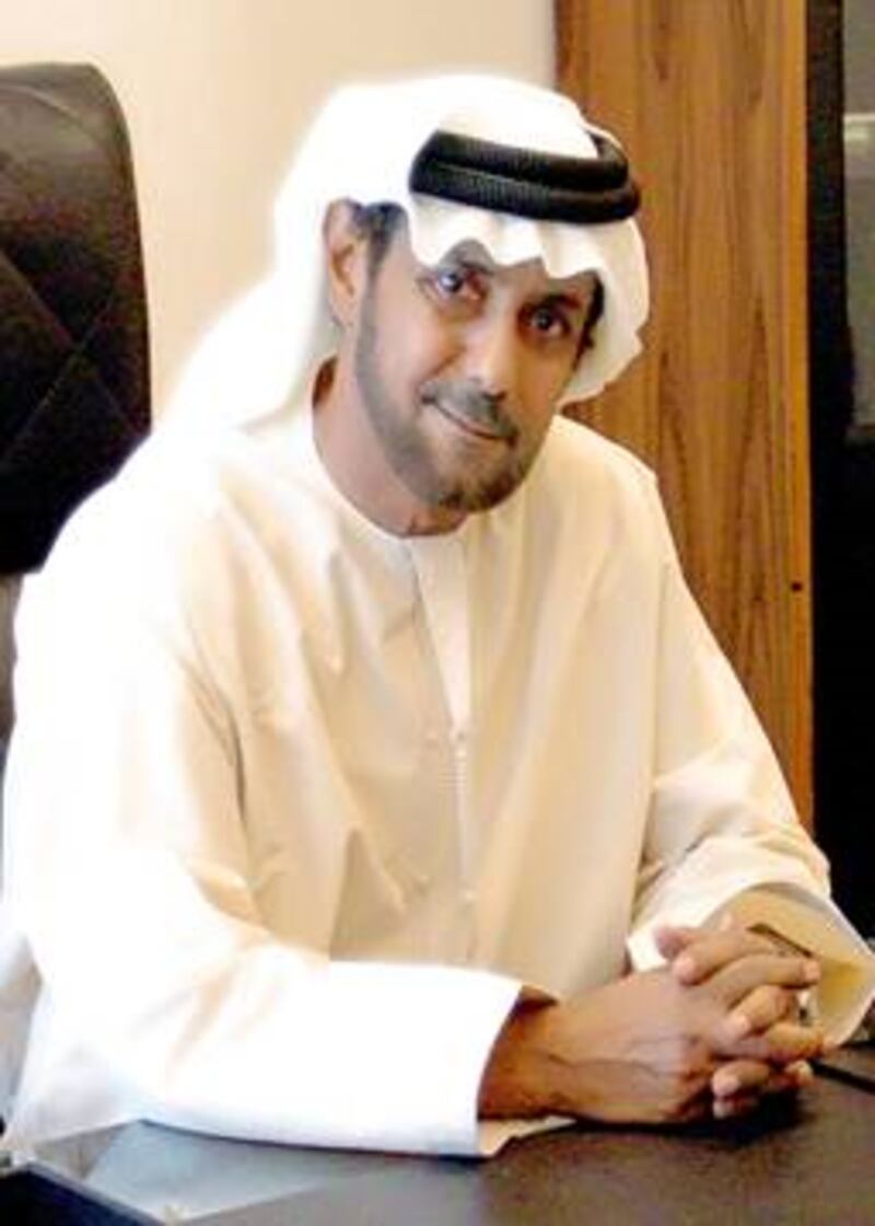 السيد بدر يستقبل “الحجرف” بمناسبة انتهاء فترة عمله؛ فما أبرز محطاته؟