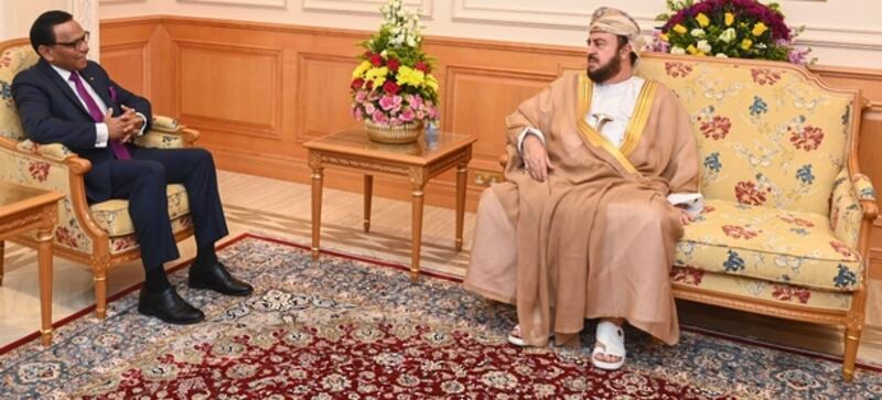 سمو السيد أسعد يودّع سفيرين