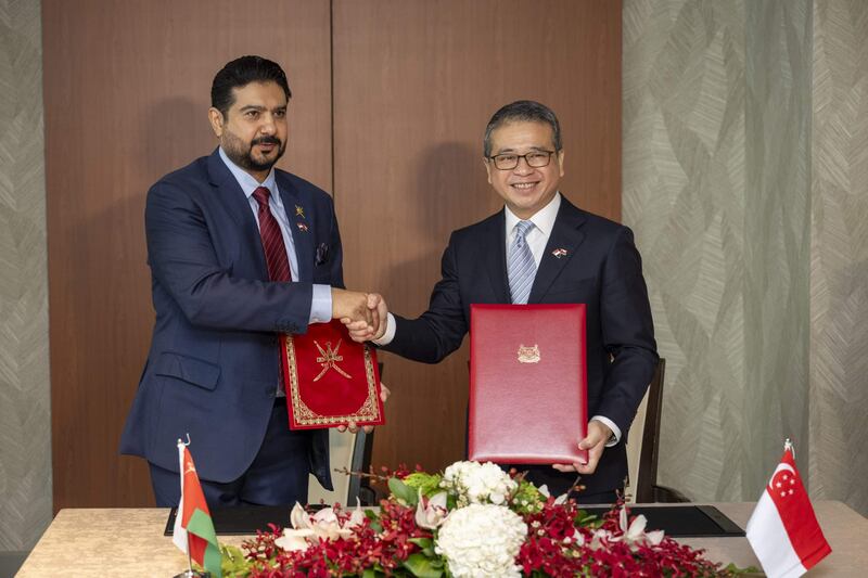 منها تعزيز هوية العلامة التجارية للدولة، إليك تفاصيل مذكرتي التفاهم بين سلطنة عُمان وسنغافورة