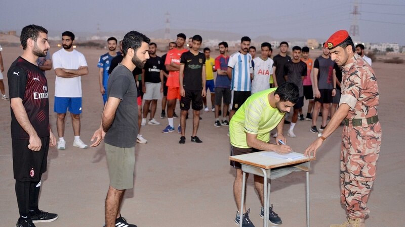 بالتنسيق مع “العمل”: “قوات السلطان المسلحة” تبدأ إجراءات تجنيد عدد من المواطنين