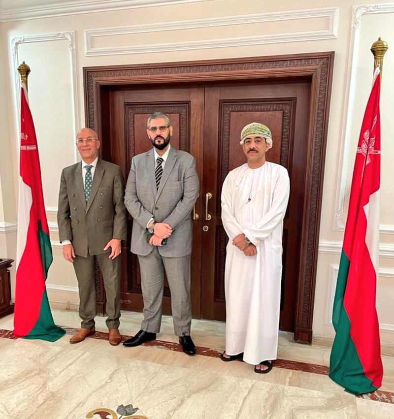 مسؤول ليبي يُثمّن مواقف سلطنة عمان في بلاده