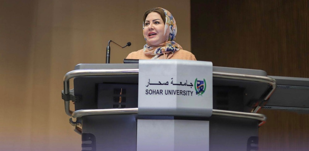 من جندوبة إلى صحار: حوار لـ “أثير” مع الأكاديمية التونسية هاجر حرّاثي
