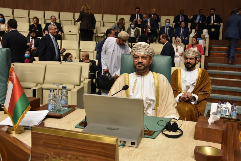 وزير الخارجية يترأس وفد سلطنة عُمان في اجتماع وزراء الخارجية العرب