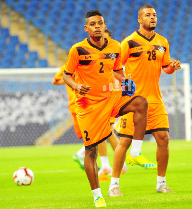 بالصور: الشباب العُماني يواصل تحضيراته لمواجهة بطل الدوري السعودي في البطولة العربية