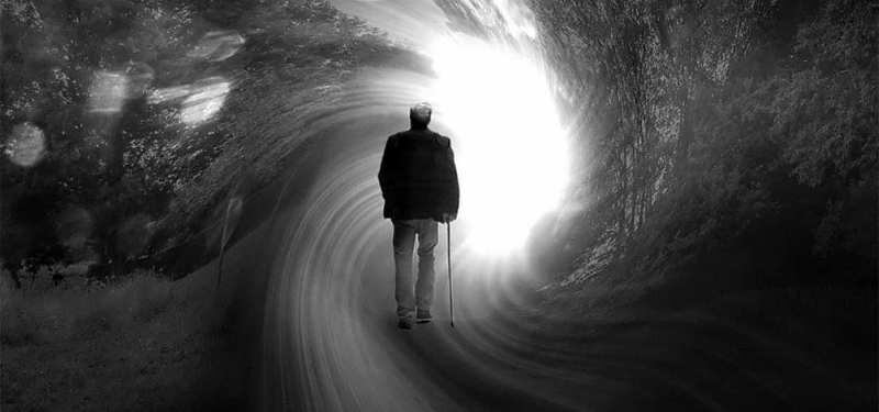 د.راشد البلوشي يكتب: الموتى والزمن وأينشتاين