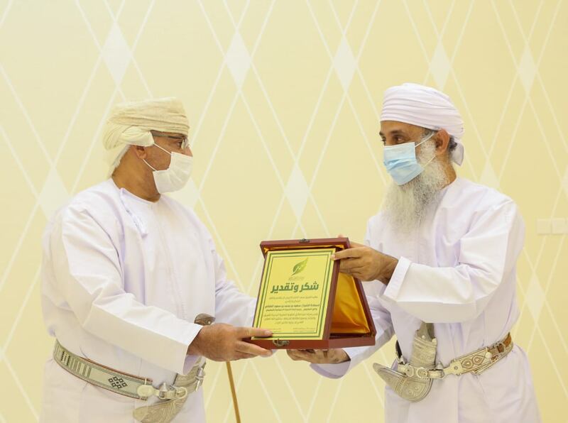 بالصور: هوية بصرية جديدة وافتتاح معمل للخياطة لفريق سمد الشأن الخيري