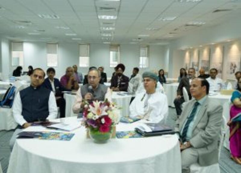 تجار هنود يطلعون على الفرص الاستثمارية في “مدائن”