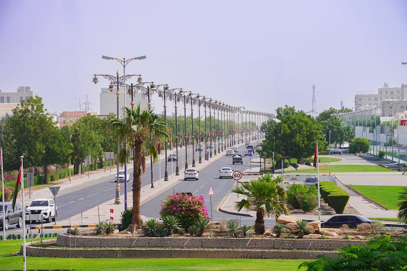 منها واحة البريمي والبحيرة الصناعية، مشروعات سياحية وترفيهية نوعية في محافظة البريمي 