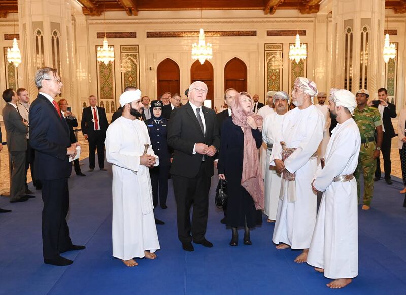 تضمنت مباحثات مع جلالة السلطان، الرئيس الألماني يغادر البلاد