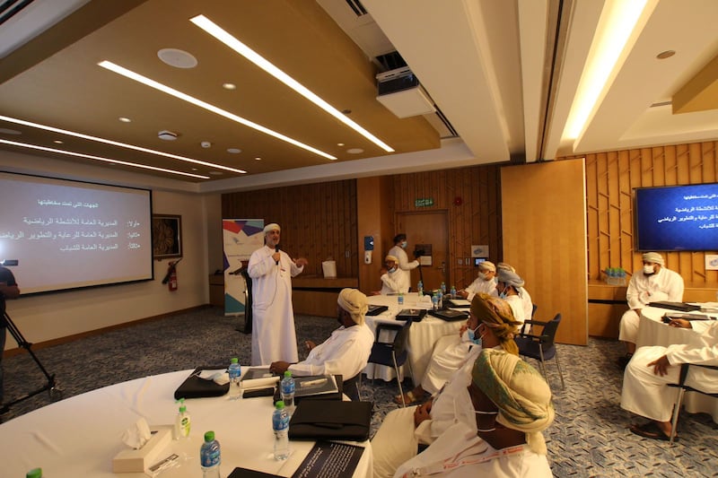 بمشاركة 35 ناديا: انطلاق فعاليات ملتقى أمناء سر الأندية بسلطنة عمان