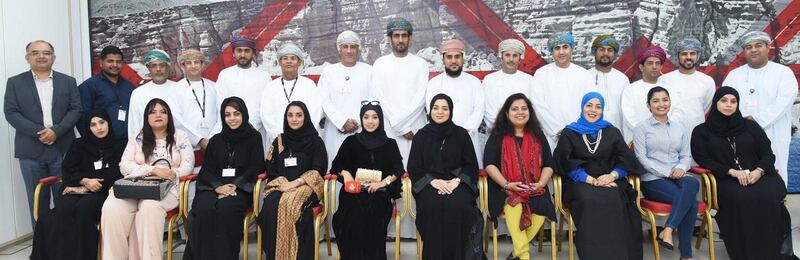 أطلع الإعلاميين والصحفيين على أحدث فروعه: أكثر من ١٤٤ فرعًا لبنك مسقط والزبائن يتجاوزون المليونين