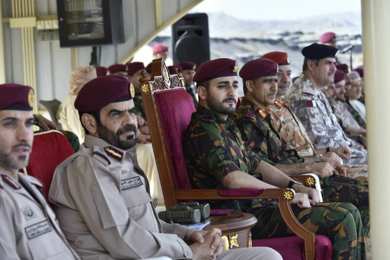 بالصور: سمو السيد ذي يزن يشهد بيانا عمليا لتمرين عماني قطري