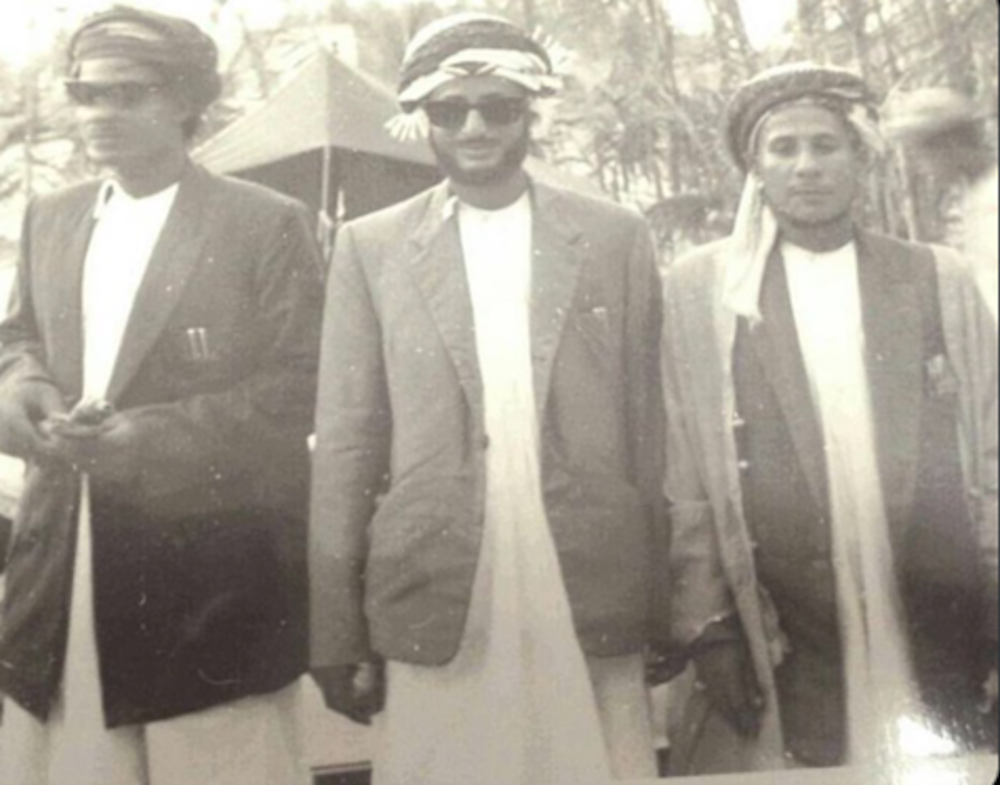 الأساتذة عمر العيدروس، وعامر بن أحمد بن بخيت الشنفري، وربيع الشُّجيبي. نقلًا عن حساب البارق الشرقي @salalah2019 ·