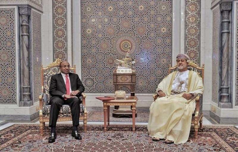 جلالة السلطان يستقبل رئيس زنجبار