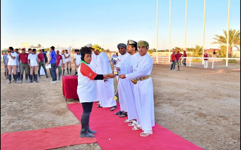 البوسعيدية والحوسني الأفضل من بين 60 متسابقًا في التقاط الأوتاد