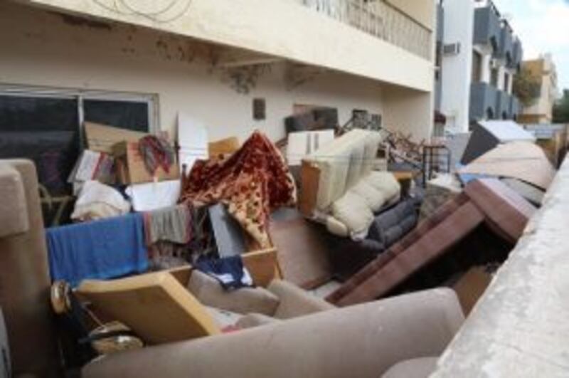 بالتعاون مع الادعاء العام والشرطة: البلدية تداهم منزًلا في مطرح