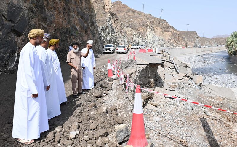 مسؤول في النقل: مستمرون في تهيئة الطرق المتأثرة بالأمطار