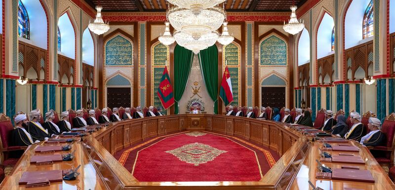 جلالة السلطان يترأس اجتماعا لمجلس الوزراء