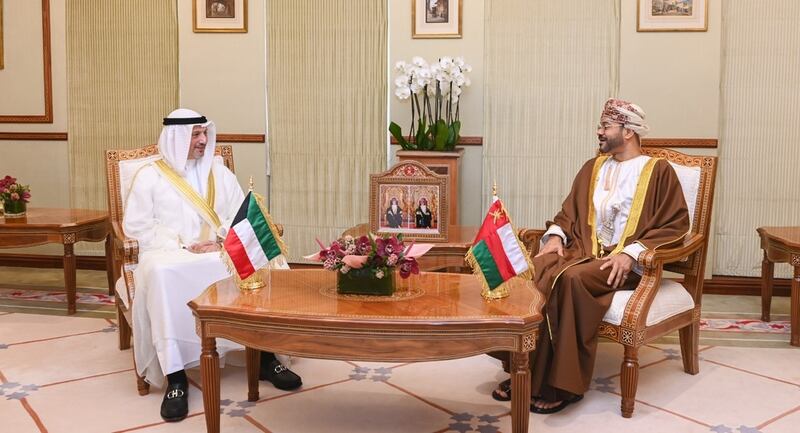 سلطنة عمان والكويت تعقدان جلسة مباحثات سياسية