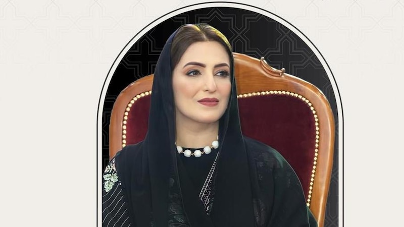 السيدة الجليلة تعزي في وفاة الشيخ خليفة بن زايد